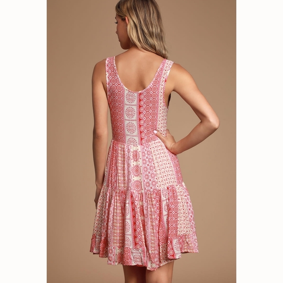 112 NWT Lulu's Cache Creek Red Print Lace-Up Tiered Swing Dress - Picture 2 of 5